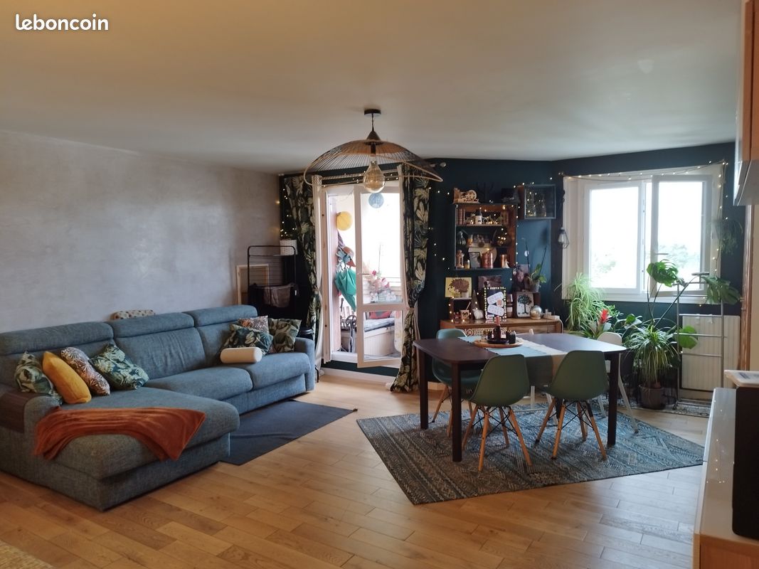 Appartement 4 pièces 82 m² · à Montreuil · 82 m² · 320 000 €