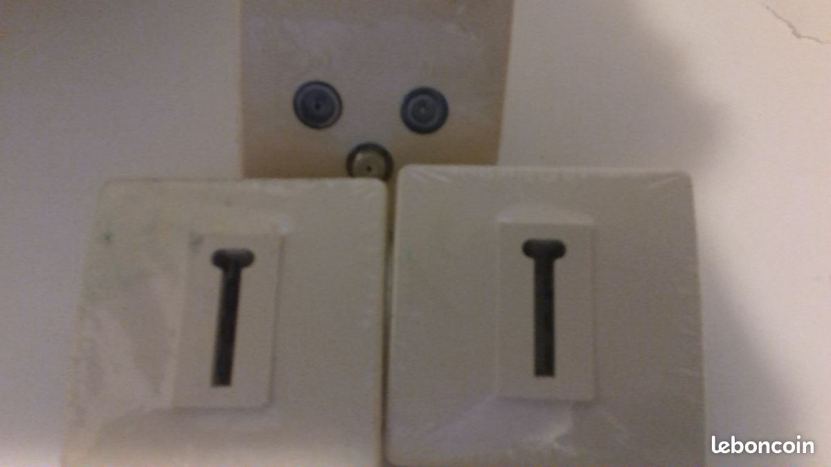 Prises lot de 3 (image 3)
