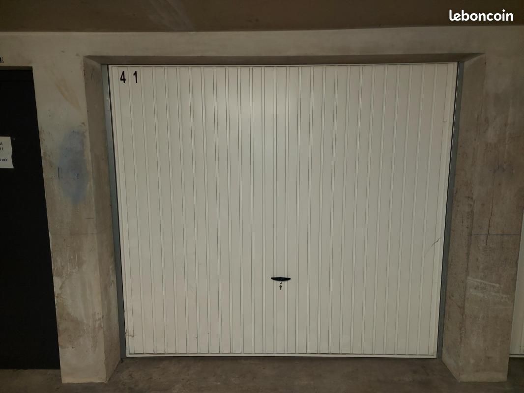 Parking 13 m² · à Annemasse · 13 m² · 123 €/mois
