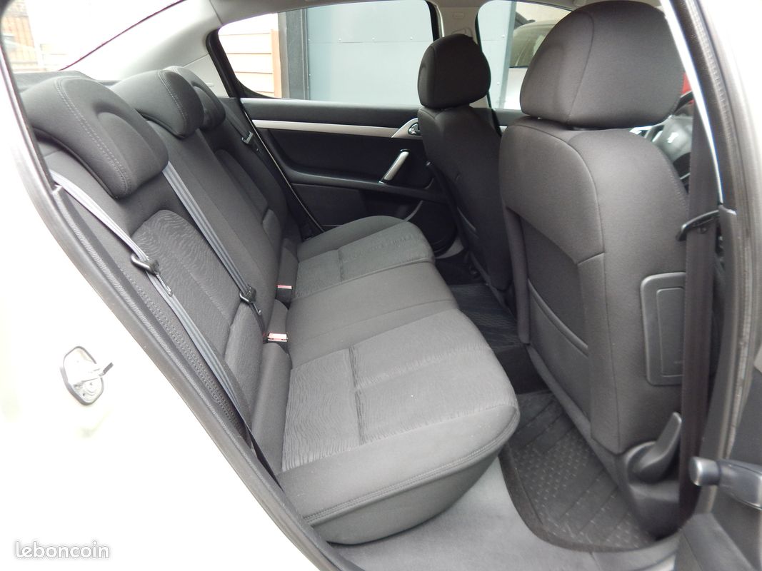 🚘️🚘️PEUGEOT 407 1,6L hdi 110cv 93 119KM CONFORT PACK tres propre🚘️🚘️ (image 5)