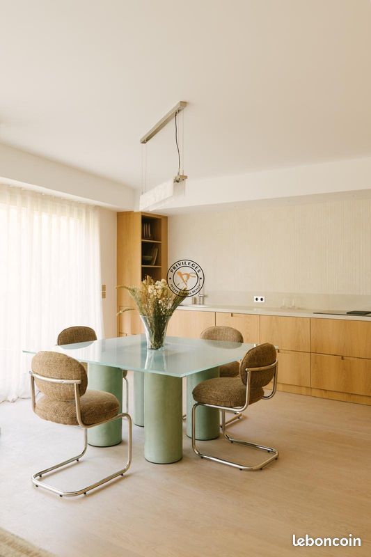 Appartement 4 pièces 94 m² · à Paris · 94 m² · 1 980 000 €