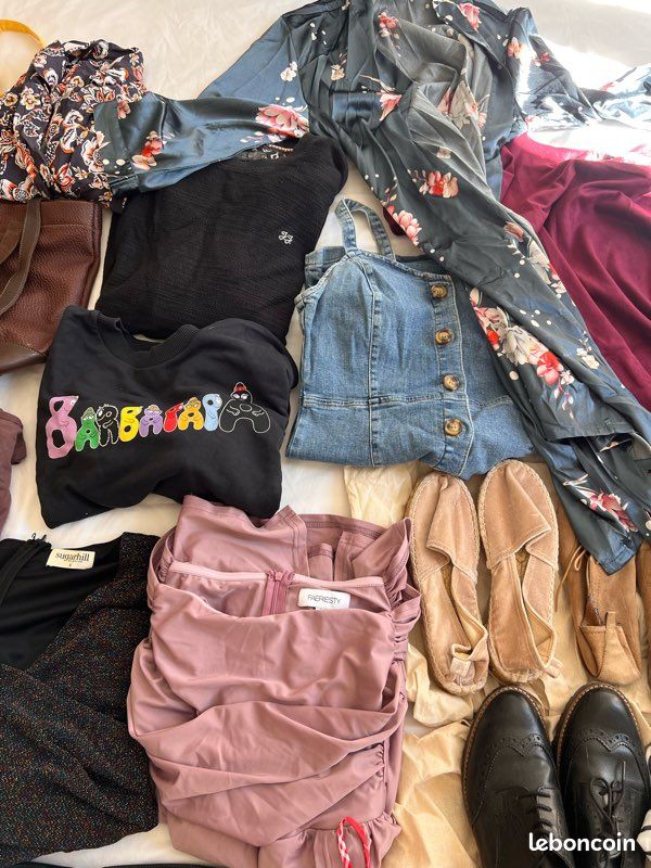 Vide dressing lot habits accessoires divers (image 5)