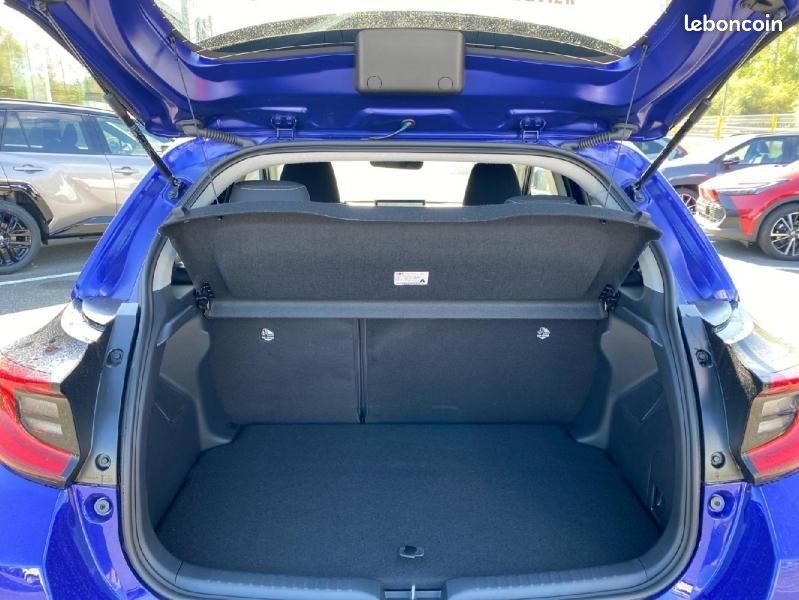 Toyota Yaris 116h Design 5p MY26 (image 14)