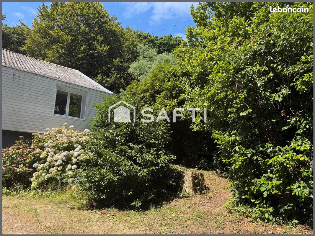 Maison 8 pièces 260 m² · à Sibiril · 260 m² · 349 000 €