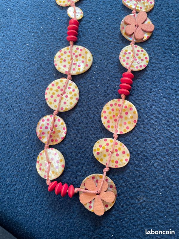 Collier ancien nacre et bois (image 2)