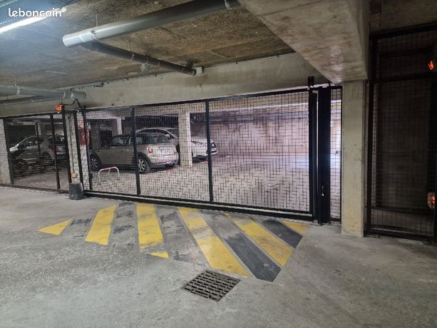 Places de parking à louer près de la gare et centre ville