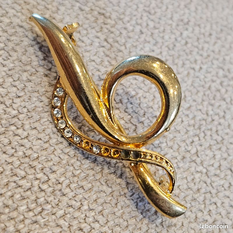 Broche fantaisie vintage (image 1)