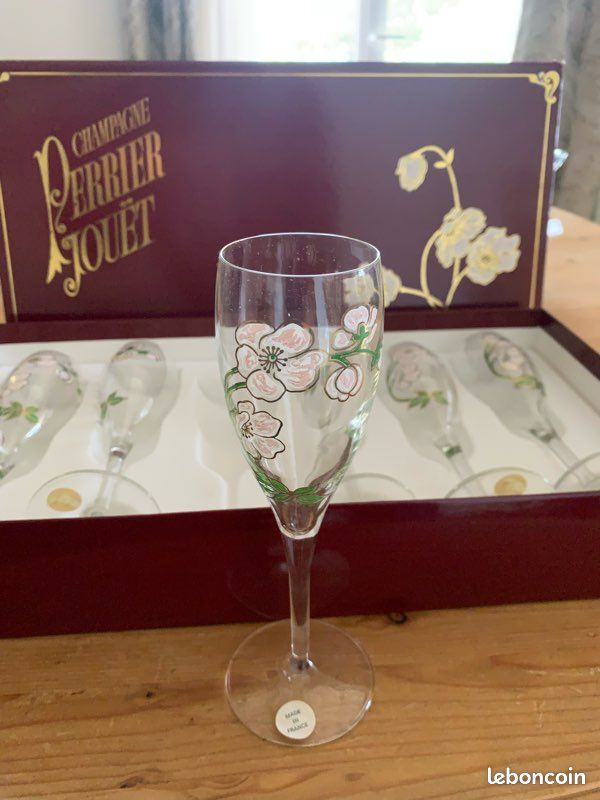 Coffret 6 flûtes Perrier jouet vintage (image 3)