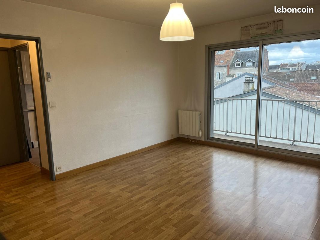 Appartement 3 pièces 64 m² · à Périgueux · 64 m² · 750 €
