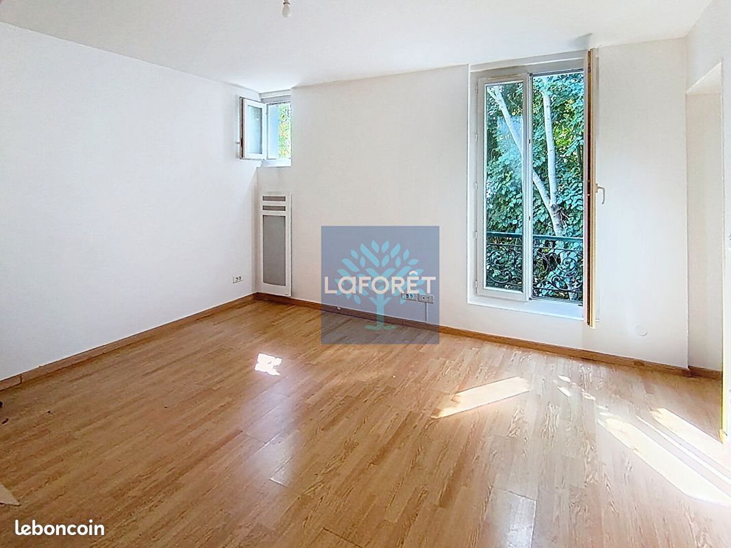 Appartement 3 pièces 53 m² · à Attainville · 53 m² · 950 €