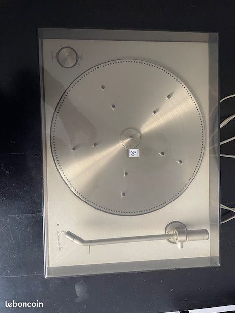 Platine vinyle Bang & Olufsen Beogram 1202 + préampli Oehlbach