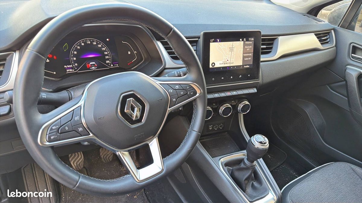 Renault captur tce 140 21 intens (image 10)