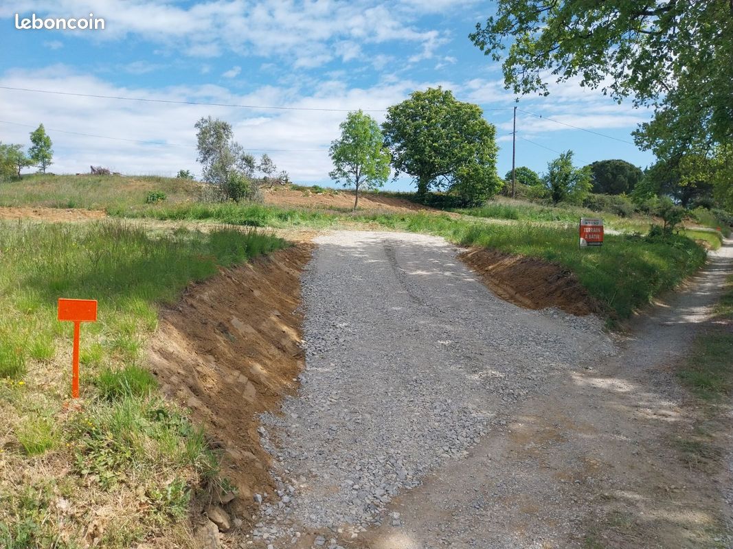 Terrain 1112 m² · à Saint-Georges-les-Bains · 1 112 m² · 185 920 €
