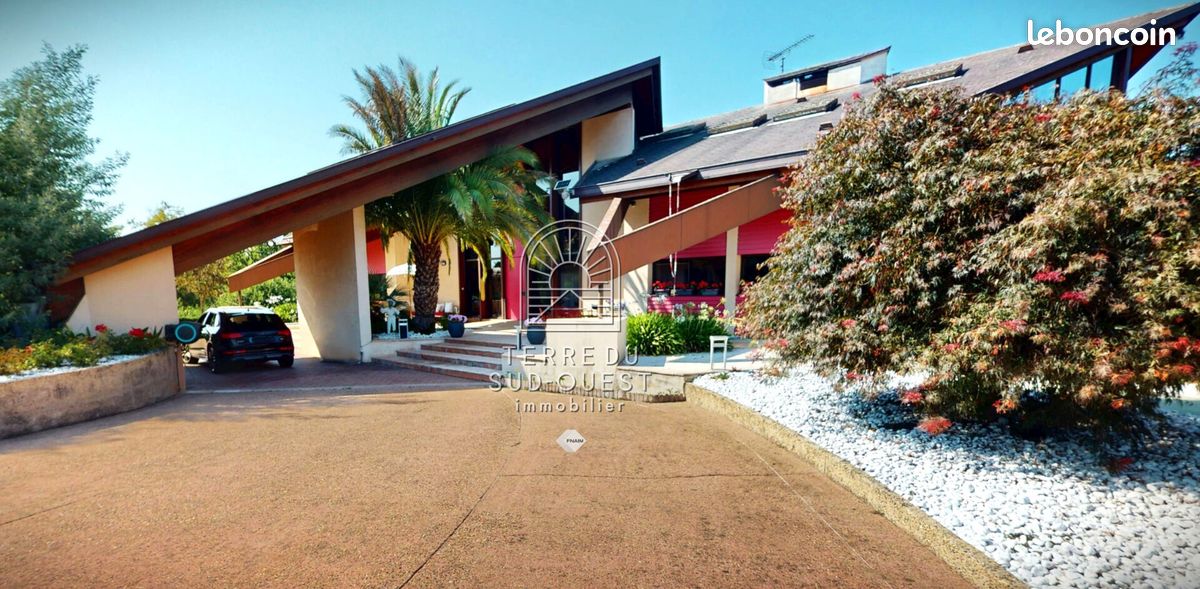 Maison 8 pièces 413 m² · à Mont-de-Marsan · 413 m² · 1 490 000 €