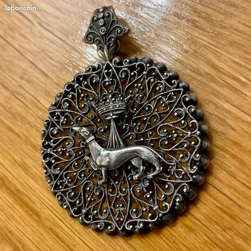 Ancien grand Pendentif blason BREST Bretagne en métal argenté bijou