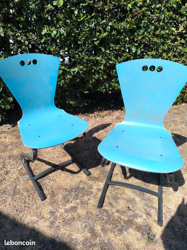 2 chaises solides (image 1)