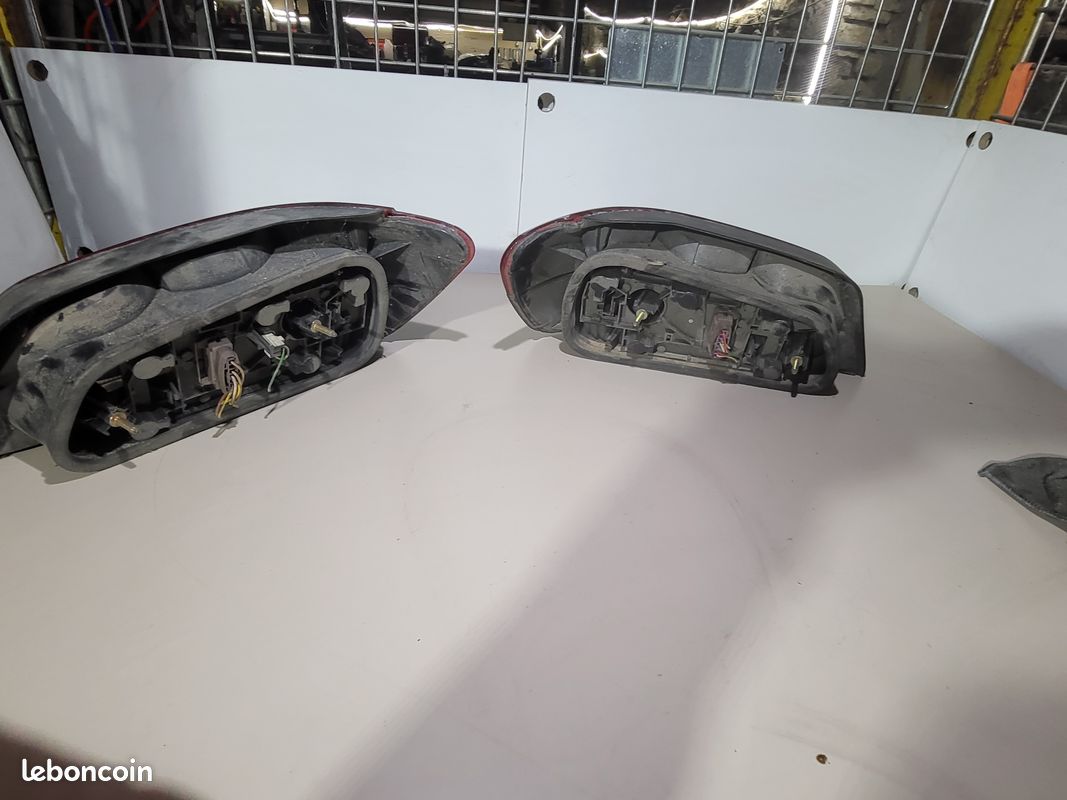Feux arriere 306 Peugeot (image 2)
