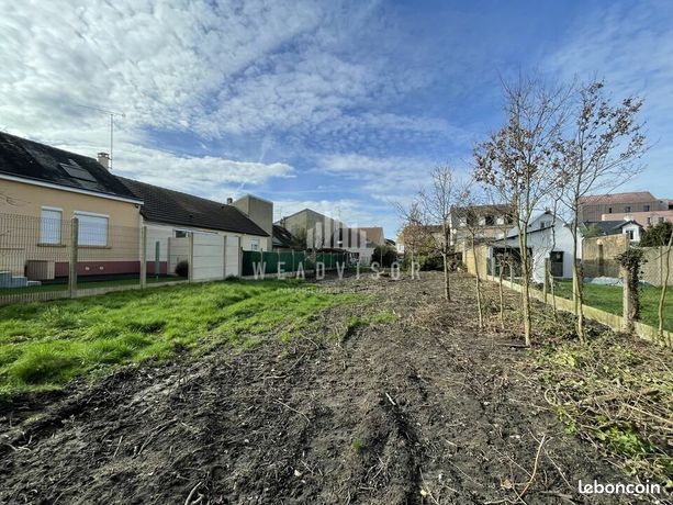 Terrain 839 m² Le Mans