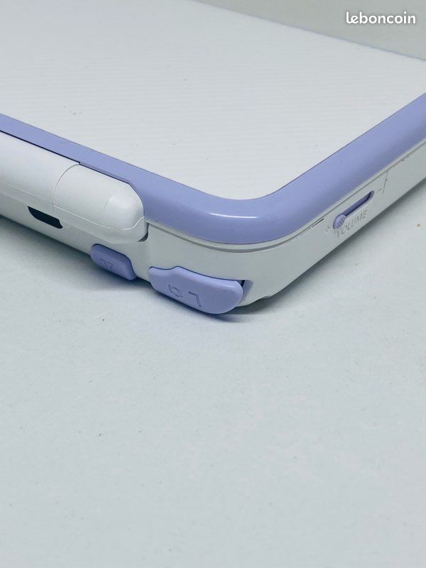 Nintendo new 2ds xl edition Tomodachi Life Consoles