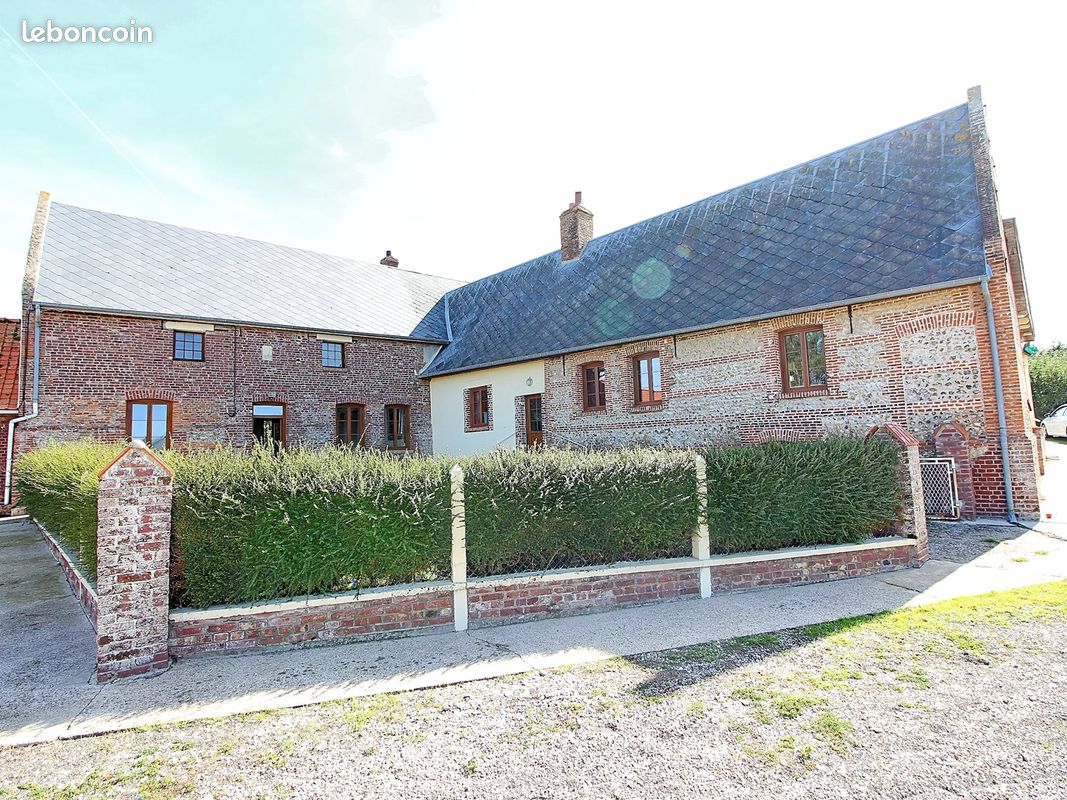 Maison 6 pièces 162 m² · à Saint-Pierre-en-Val · 162 m² · 290 000 €