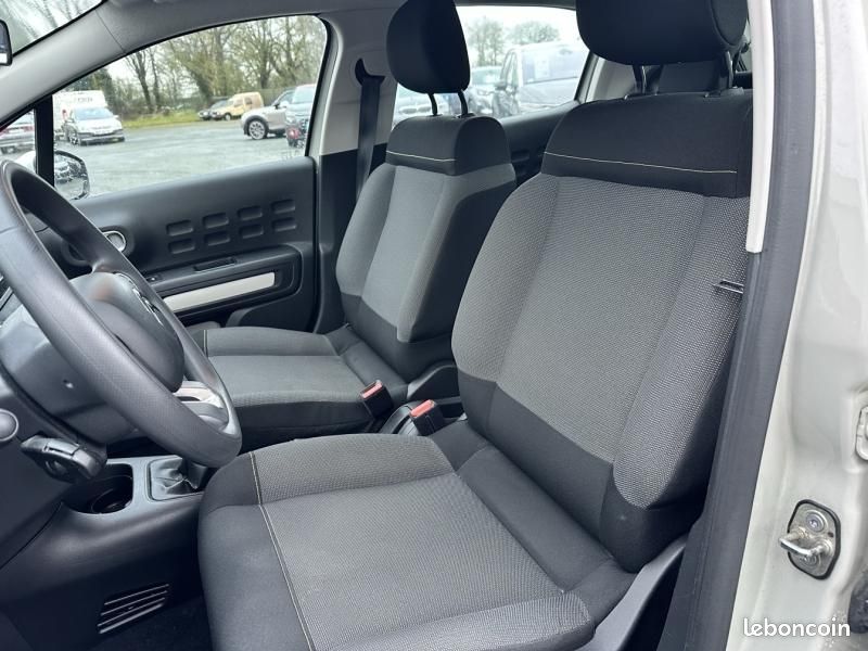Citroen C3 1.2 PureTech 83ch S&S YOU (image 9)