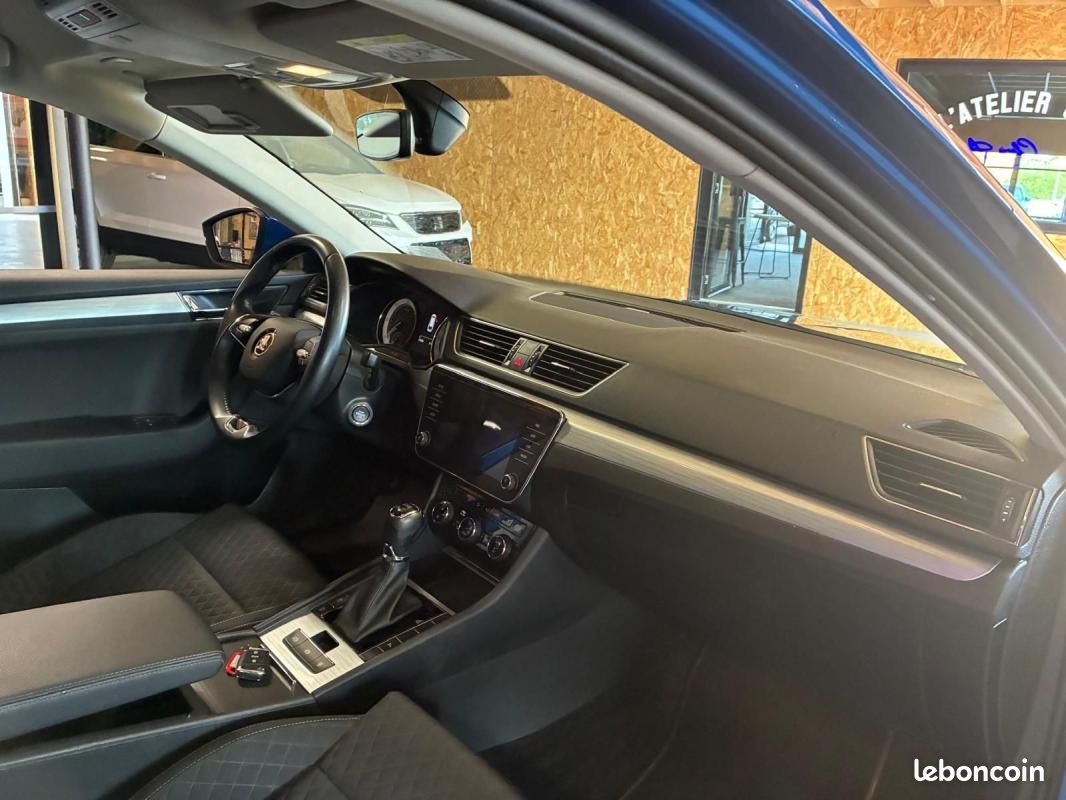 Skoda Superb Combi 2.0 TDI 150 DSG BUSINESS (image 28)