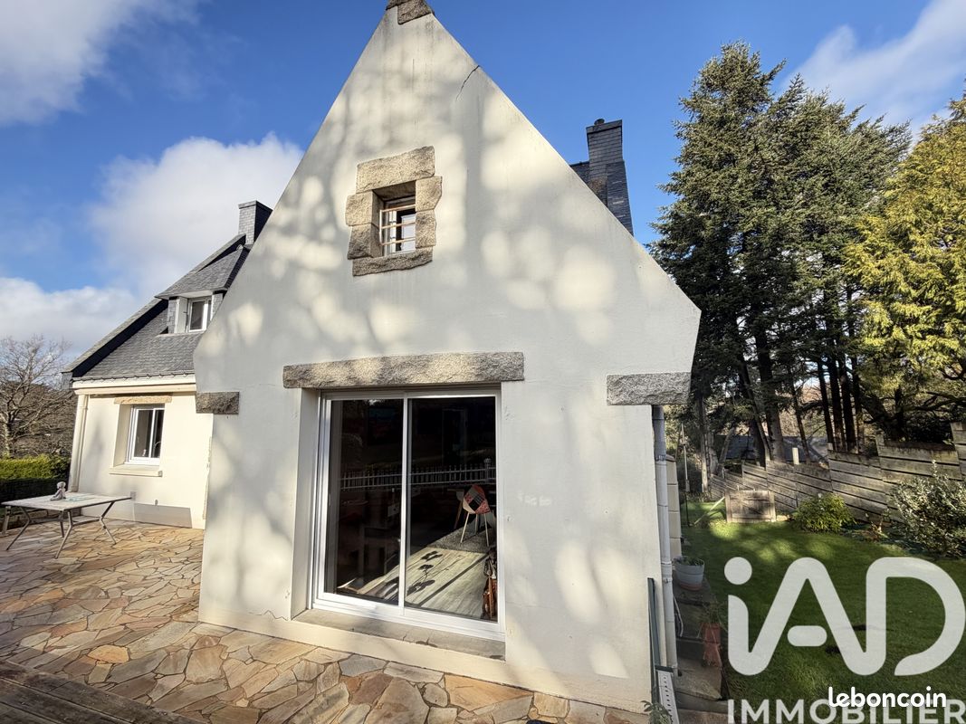 Maison 6 pièces 155 m² · à Plougoumelen · 155 m² · 387 000 €