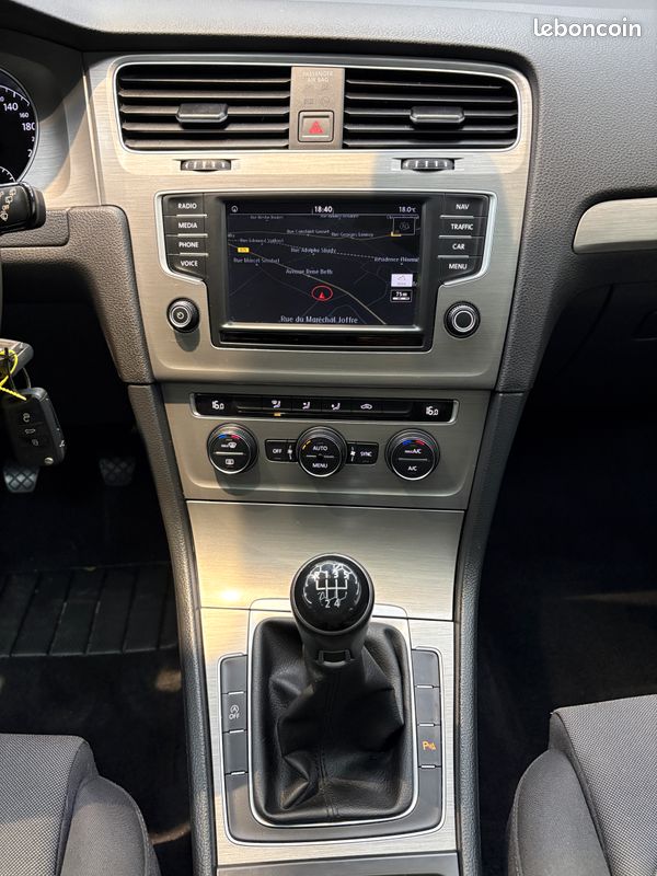 VW GOLF R-Line 1.6TDi 110Ch Superbe Etat 40.956Km (image 13)