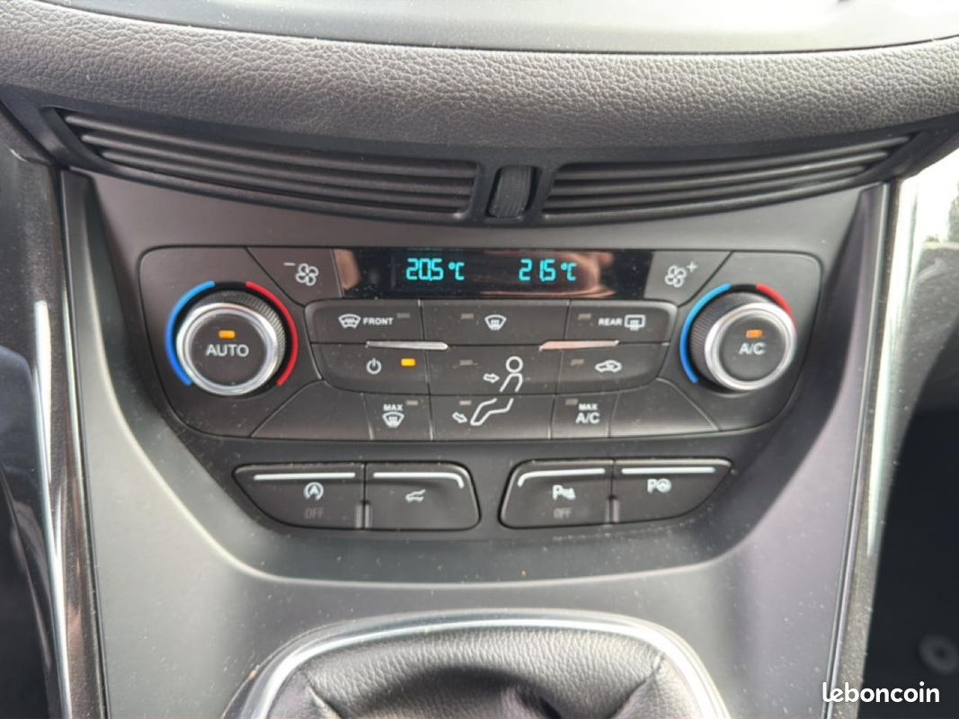 FORD KUGA 1.5 tdci 120 titanium 4x2 euro6.2 (image 31)