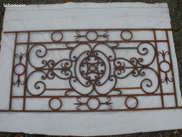 Garde corps, grille en fer forgé (image 1)