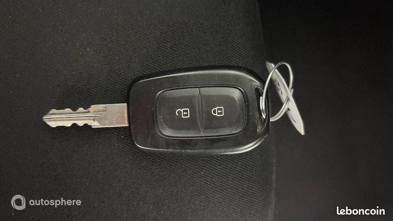 Dacia Duster 1.5 Blue dCi 115ch Confort 4x2 (image 16)