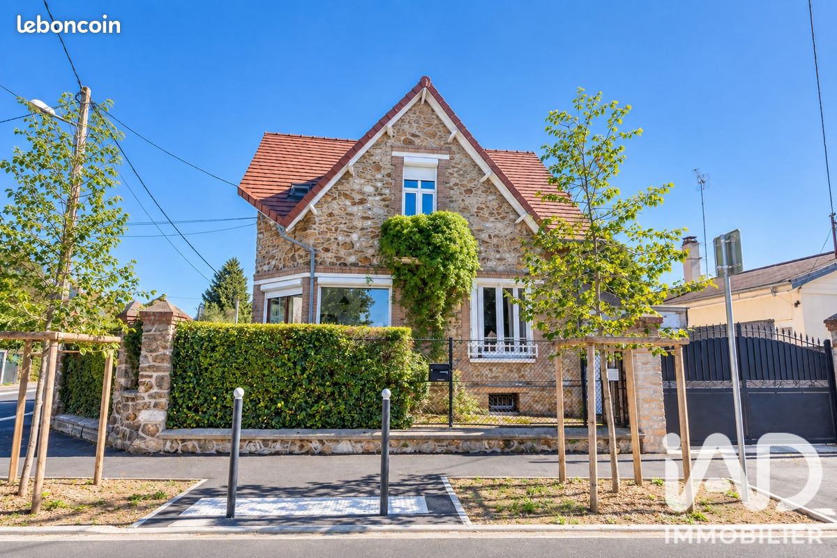Maison 5 pièces 111 m² · à Sainte-Geneviève-des-Bois · 111 m² · 410 000 €