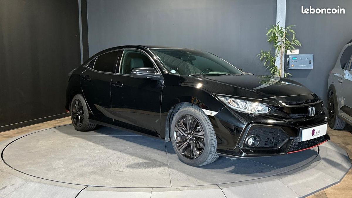 Honda Civic 2018 VTEC 126 Exclusive (image 3)