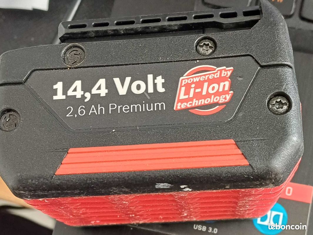 Chargeur Bosch AL1820CV - Pour Batteries Li-ion 14,4V - 18V - Neuf