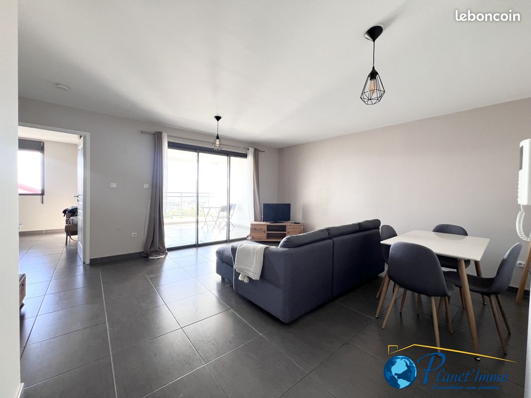 Appartement 2 pièces 47 m² · à Saint-Denis · 47 m² · 160 000 €
