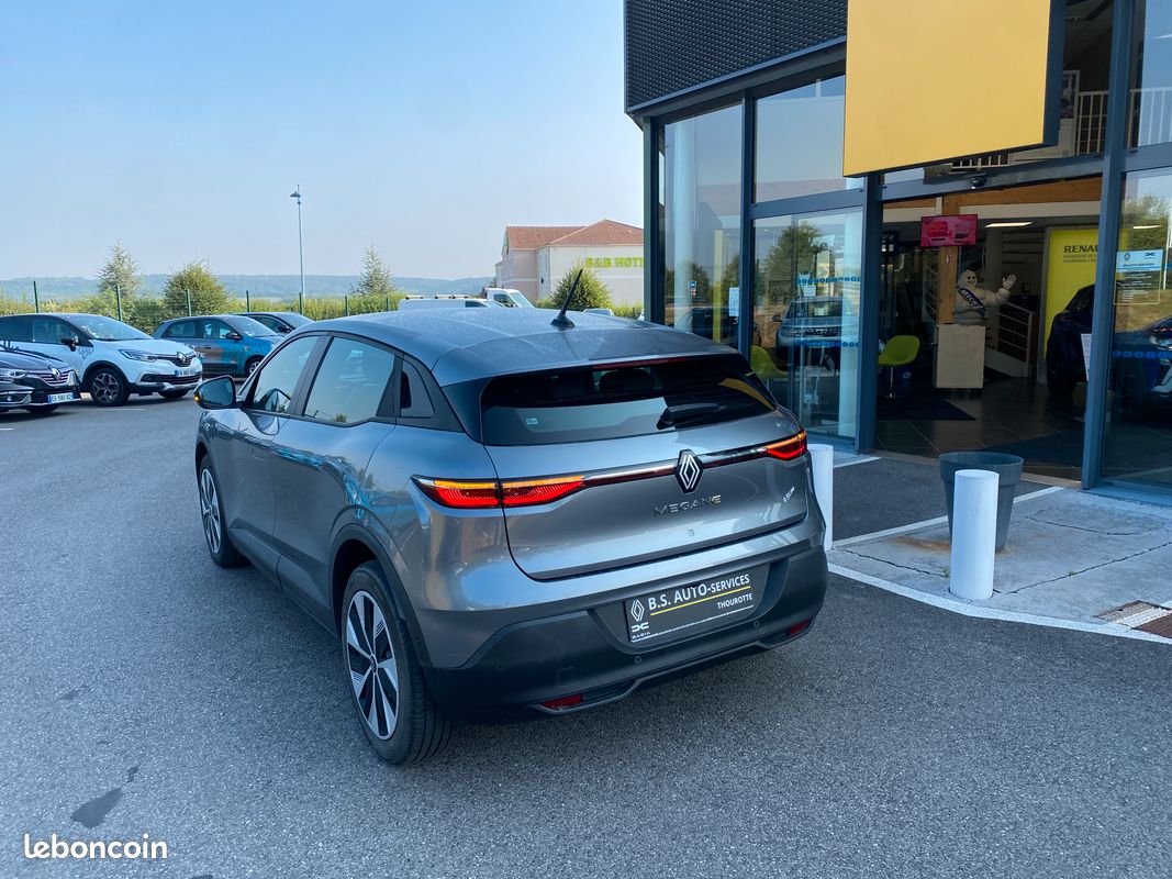 Renault Megane E-Tech Electric EV60 130ch Evolution ER super charge (image 3)