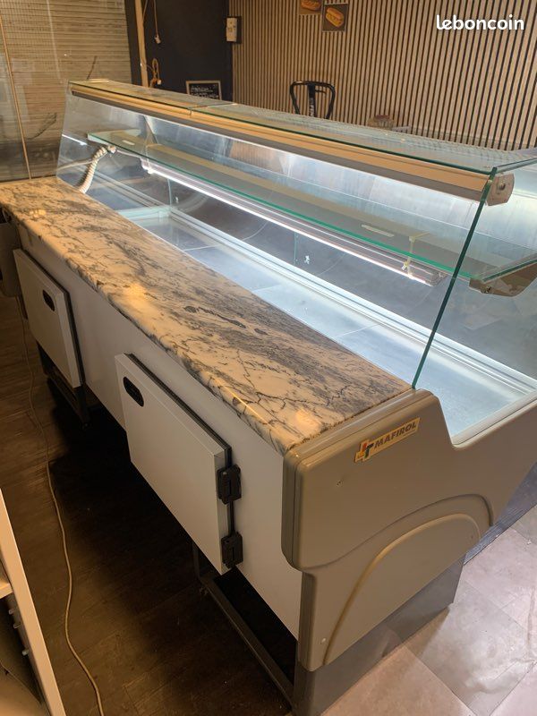 Vitrine (image 2)