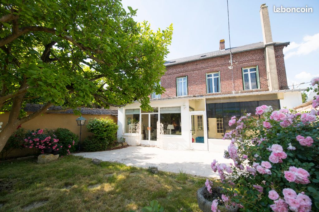 Maison 7 pièces 196 m² · à Le Neubourg · 196 m² · 249 000 €