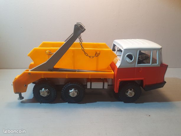ancien camion semi remorque Bernard joustra