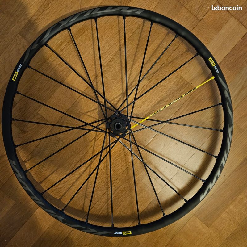 Mavic ksyrium pro ust disque Équipements vélos