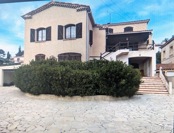 Villa 6 pièces 309 m²