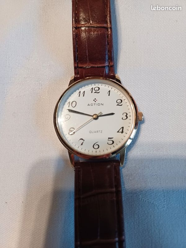Montre action à quartz Montres Bijoux