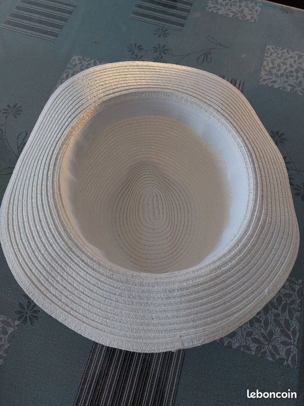 Chapeau (image 4)
