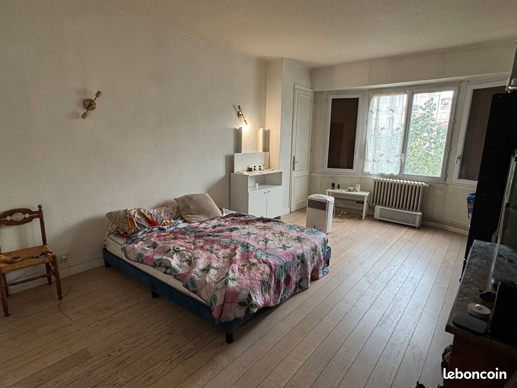 Appartement 3 pièces 85 m² · à Saint-Étienne · 85 m² · 700 €/mois