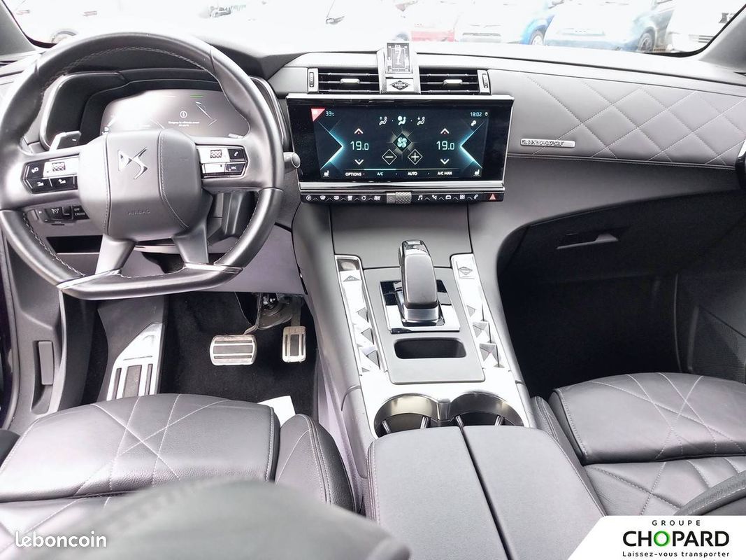 DS DS7 Crossback Hybride E-Tense 225 EAT8 Ligne Noire (image 2)