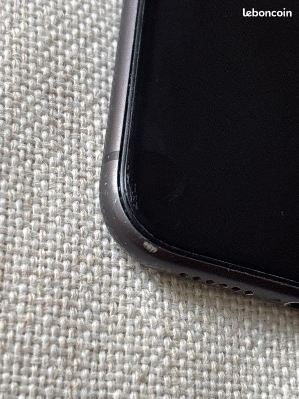 IPhone 11 128go (image 3)