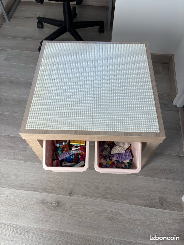 Table lego (image 1)