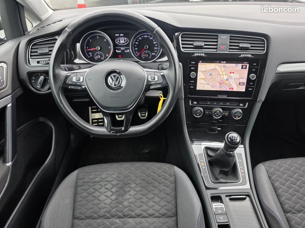 Volkswagen Golf 1.6 TDI 115 FAP BVM5 Connect (image 23)
