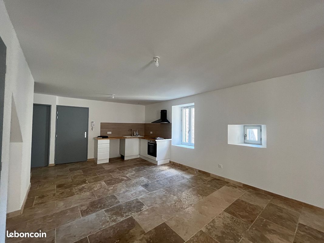 Appartement 4 pièces 80 m² · à La Voulte-sur-Rhône · 80 m² · 803 €