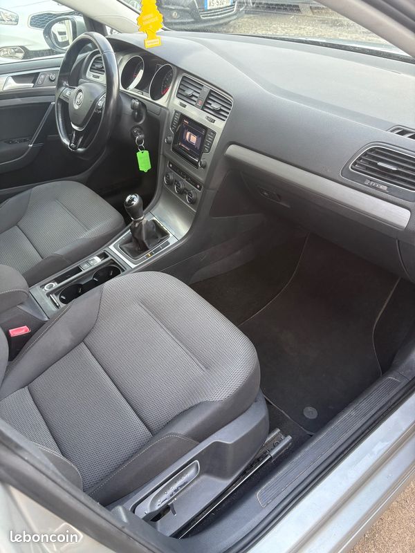Volkswagen Golf 7 BLUEMOTION TECHNOLOGY 1.6 TDI 105ch, Distribution neuve, radar 360°, GPS (image 14)